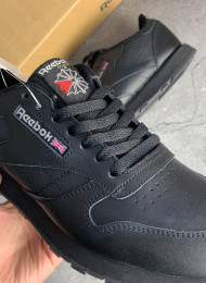 Кроссовки Reebok Classic Black Leather живое фото 3